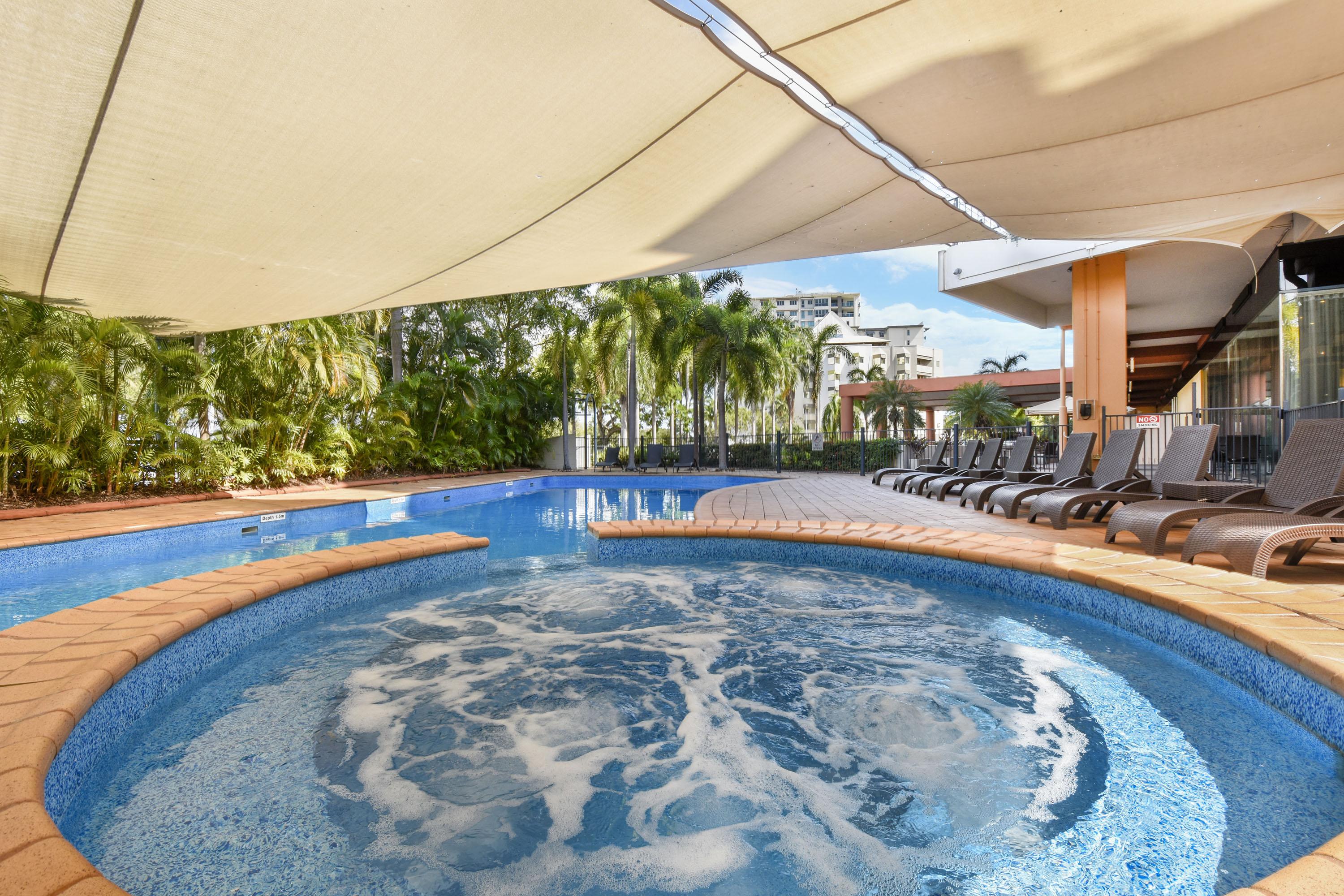 Mantra On The Esplanade Aparthotel Darwin Exterior photo